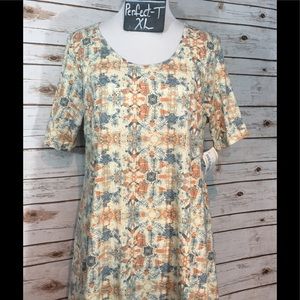Perfect Tee by LuLaRoe